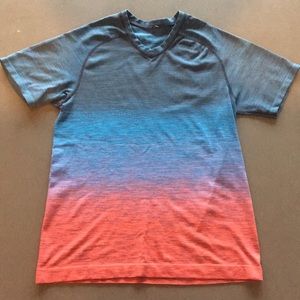 Lululemon Men’s Metal Vent V-neck